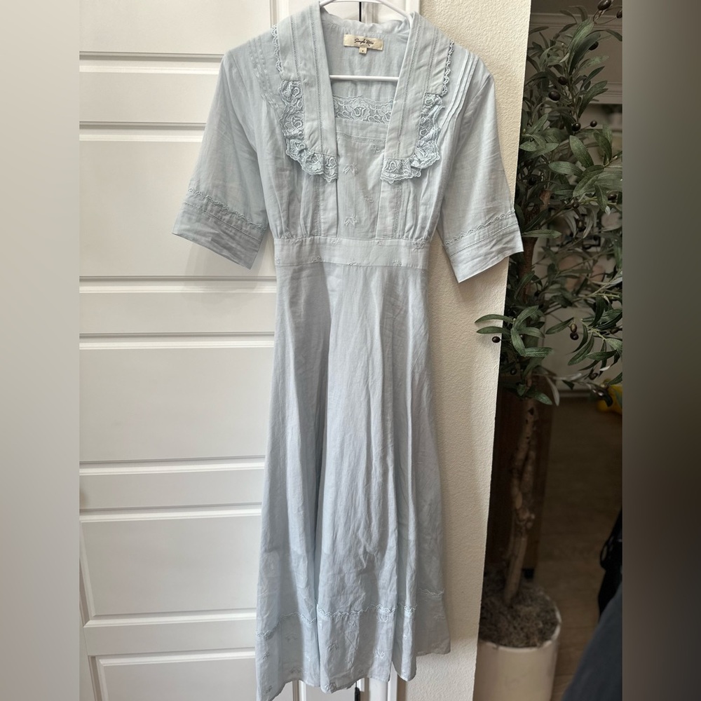 Simple Retro dress size small New without tag